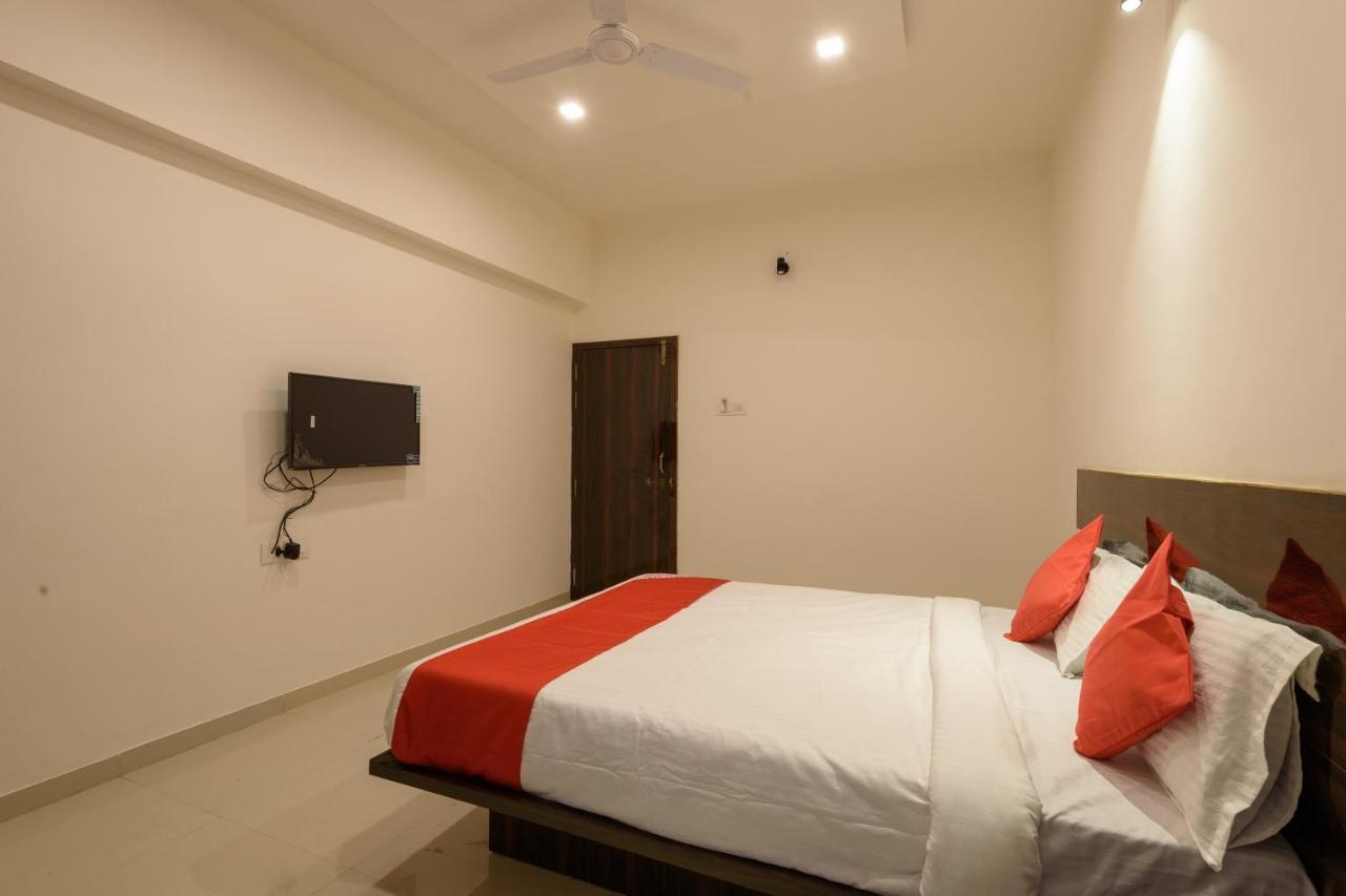 Oyo 22964 Kundan Lawns Hotell Shirdi Eksteriør bilde