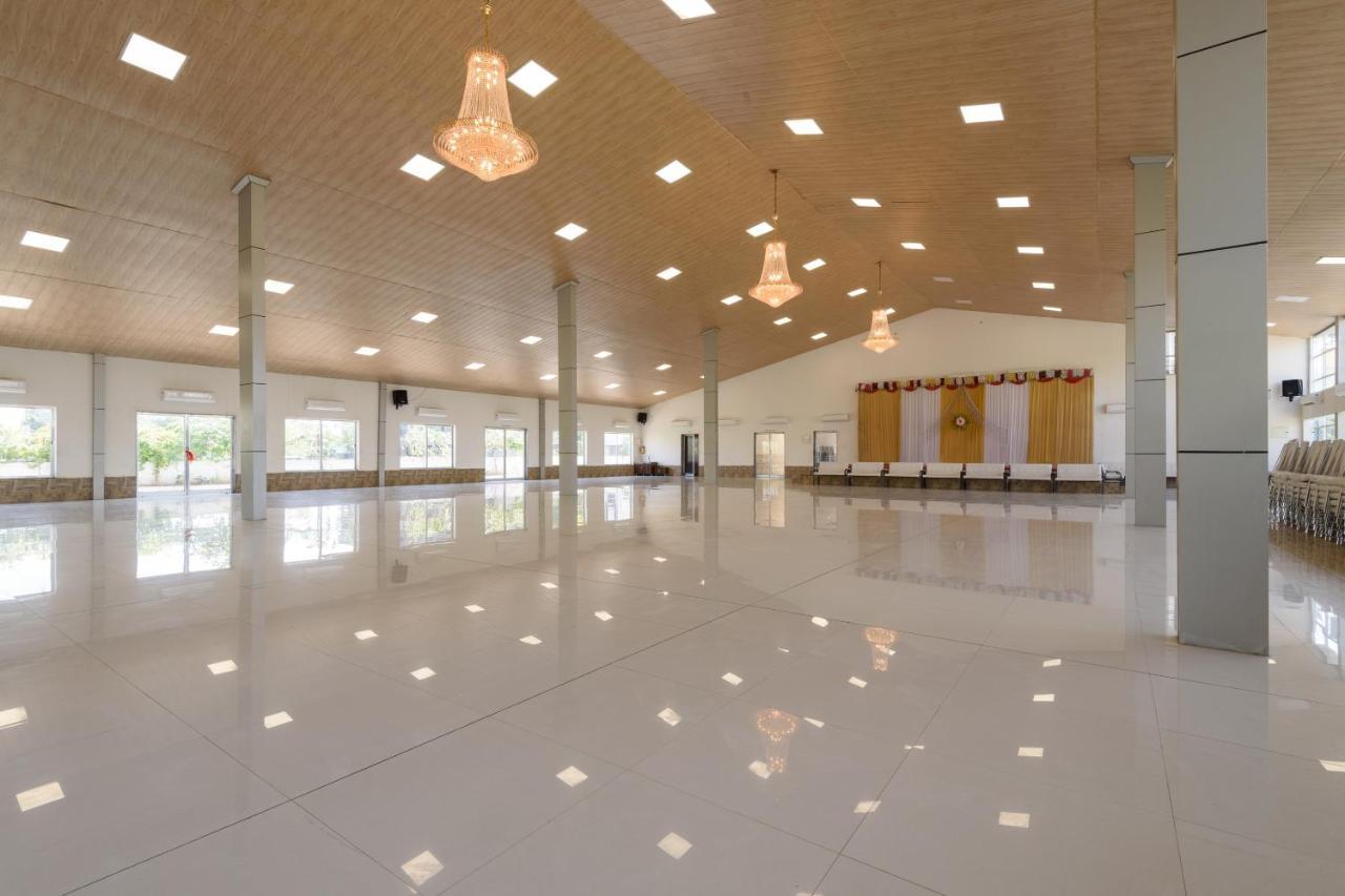 Oyo 22964 Kundan Lawns Hotell Shirdi Eksteriør bilde