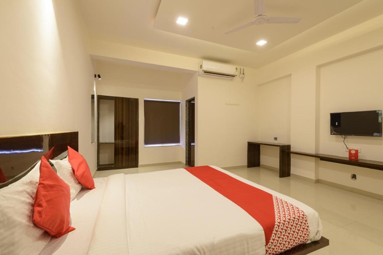 Oyo 22964 Kundan Lawns Hotell Shirdi Eksteriør bilde